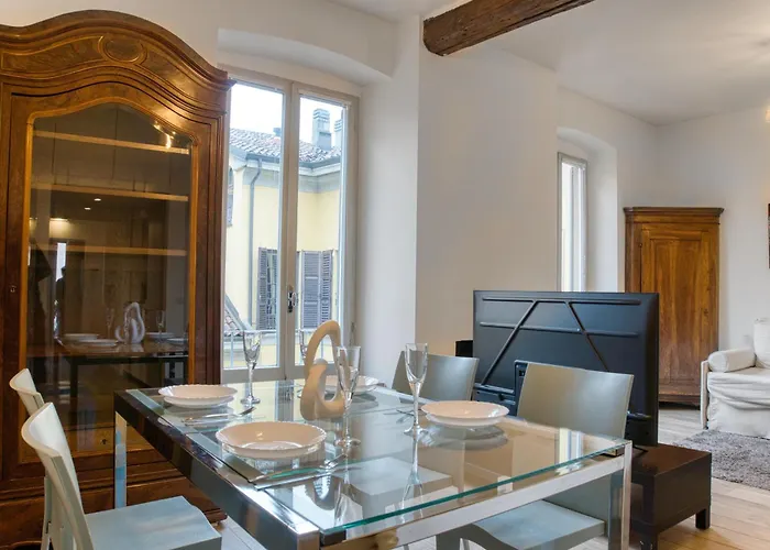 Sant'ambrogio Historic - In Front Of Cattolica * Milano